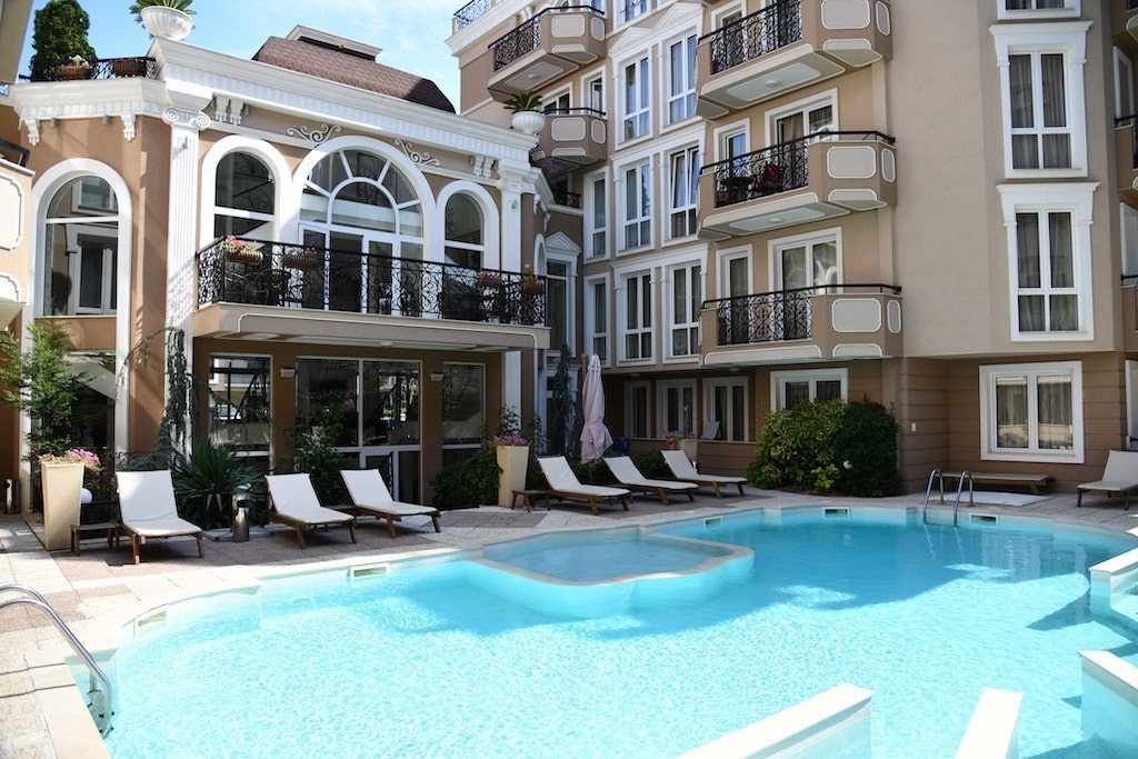 Dawn Park Deluxe