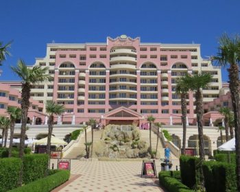 Majestic Beach Resort