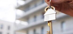 Discover the best areas to buy an apartment in Sunny Beach in 2026. Compare beachfront, central, southern and quieter locations f